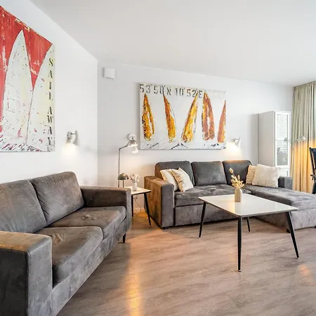 Promenadenvilla 03 07 *